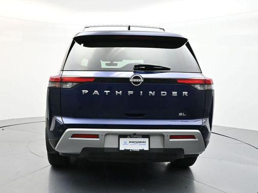 2023 Nissan Pathfinder SL FWD