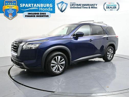 2023 Nissan Pathfinder SL FWD