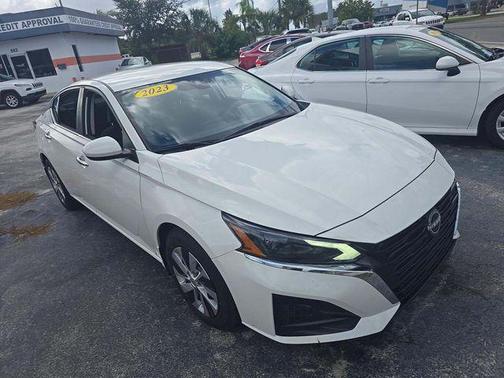 2023 Nissan Altima S FWD