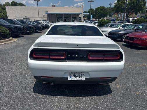 2020 Dodge Challenger SXT