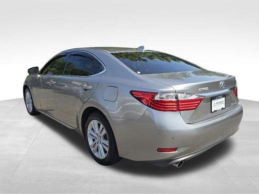 2015 Lexus ES 350 Crafted Line