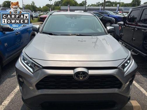 2020 Toyota RAV4 XLE