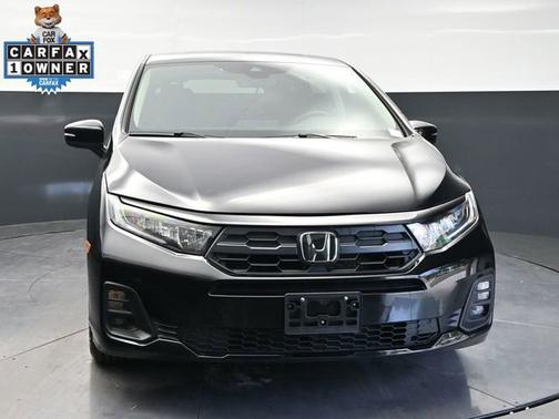 Crystal Black Pearl 2025 Honda Odyssey