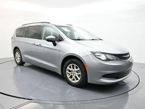 2020 Chrysler Voyager LXI