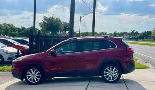 2016 Jeep Cherokee Sport