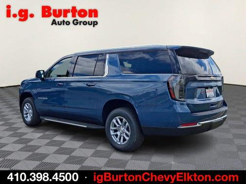 Lakeshore Blue 2026 Chevrolet Suburban LT