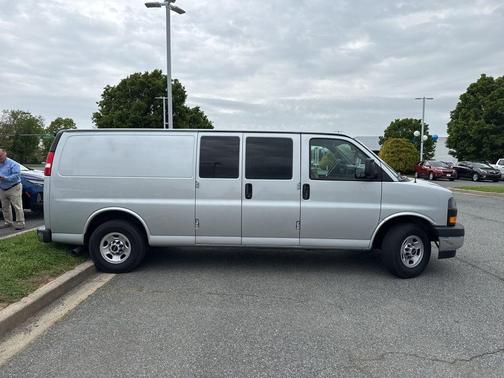 Quicksilver Metallic 2019 GMC Savana 2500 Work Van