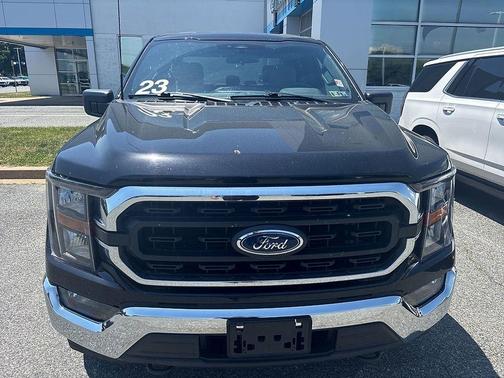 Black Metallic 2023 Ford F-150 XLT