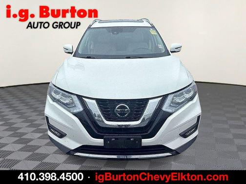 White 2019 Nissan Rogue SL
