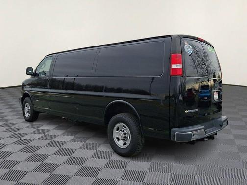 2022 Chevrolet Express 3500 Work Van