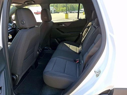 Summit White 2026 Chevrolet Equinox LT