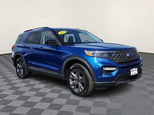 Blue Metallic 2022 Ford Explorer XLT