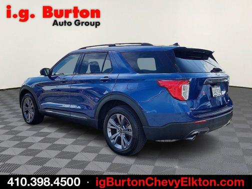 Blue Metallic 2022 Ford Explorer XLT