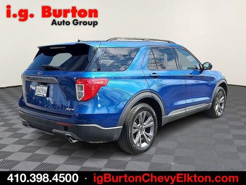 Blue Metallic 2022 Ford Explorer XLT