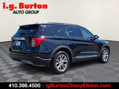 Black Metallic 2023 Ford Explorer XLT