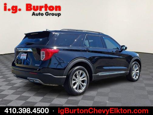 Black Metallic 2023 Ford Explorer XLT