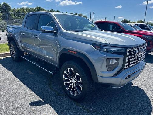 Sterling 2024 GMC Canyon Denali