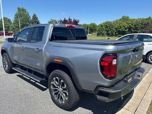 Sterling 2024 GMC Canyon Denali