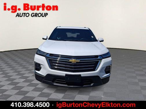 Summit White 2023 Chevrolet Traverse LT Leather