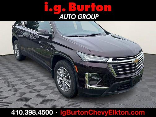Black Cherry Metallic 2023 Chevrolet Traverse LT Cloth