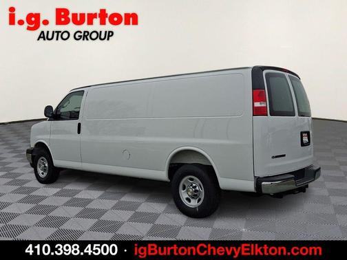 2025 Chevrolet Express 2500 Work Van