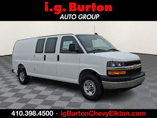 2025 Chevrolet Express 2500 Work Van