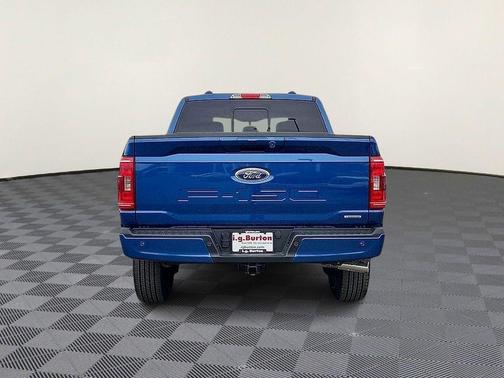 Blue Metallic 2022 Ford F-150 XLT