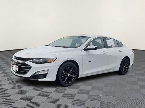 Summit White 2023 Chevrolet Malibu LT