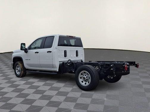 2025 Chevrolet Silverado 3500 WT