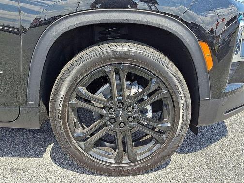 Black 2026 Chevrolet Traverse LT