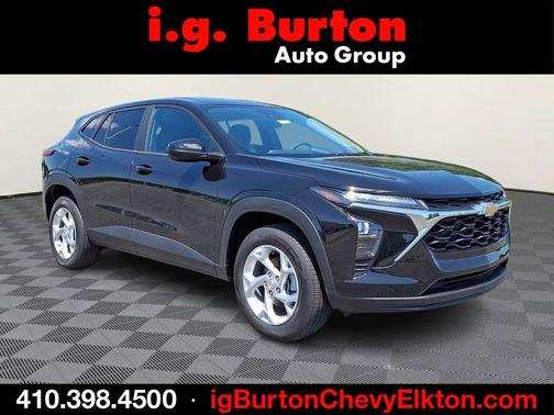 Black Metallic 2026 Chevrolet Trax LS