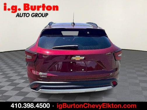 Crimson 2024 Chevrolet Trax LT