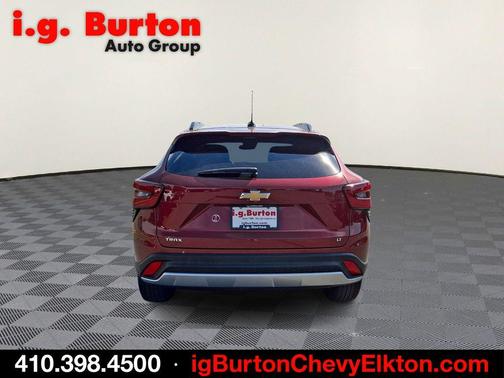Crimson 2024 Chevrolet Trax LT