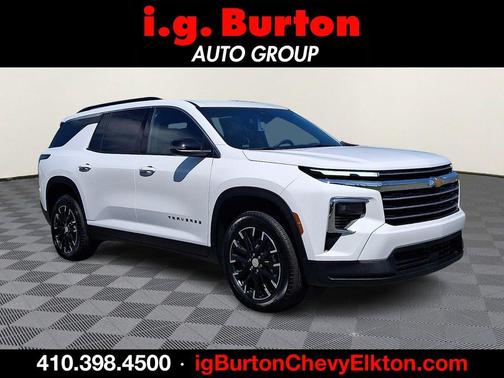 Summit White 2026 Chevrolet Traverse LT