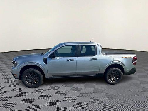Silver Metallic 2024 Ford Maverick Lariat