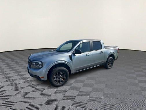 Silver Metallic 2024 Ford Maverick Lariat
