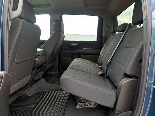 Lakeshore Blue 2026 Chevrolet Silverado 2500 Custom