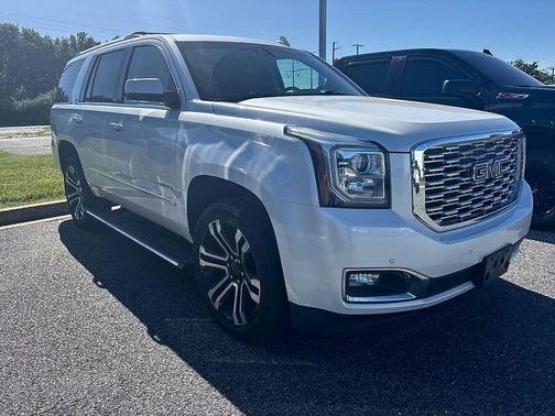 White Frost Tri-Coat 2018 GMC Yukon Denali