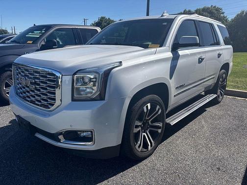 White Frost Tri-Coat 2018 GMC Yukon Denali