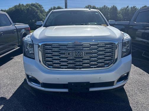 White Frost Tri-Coat 2018 GMC Yukon Denali