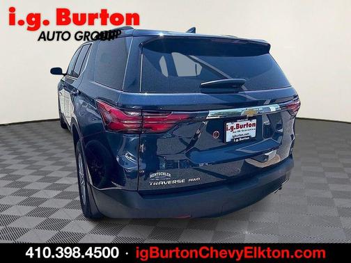 Blue Metallic 2023 Chevrolet Traverse LT Cloth