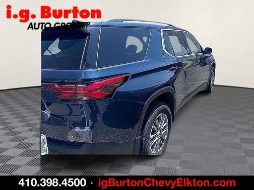 Blue Metallic 2023 Chevrolet Traverse LT Cloth