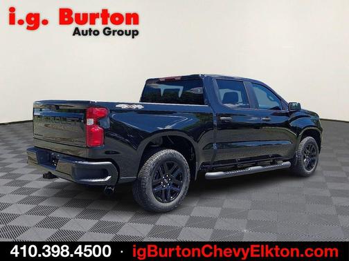 Black 2026 Chevrolet Silverado 1500 Custom