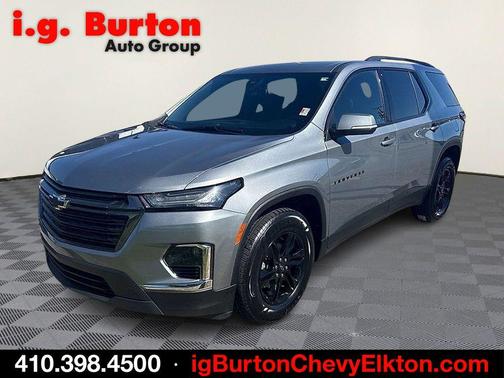 Sterling Gray Metallic 2023 Chevrolet Traverse LT Cloth