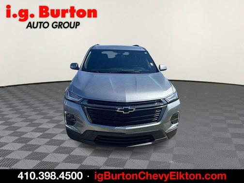 Sterling Gray Metallic 2023 Chevrolet Traverse LT Cloth