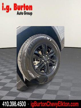 Sterling Gray Metallic 2023 Chevrolet Traverse LT Cloth