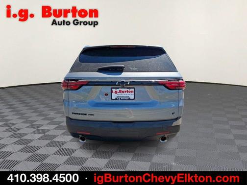 Sterling Gray Metallic 2023 Chevrolet Traverse LT Cloth