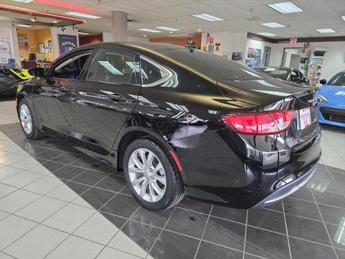 2016 Chrysler 200 C