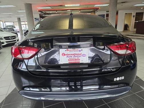 2016 Chrysler 200 C