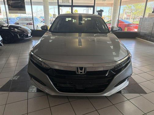 Lunar Silver Metallic 2018 Honda Accord Touring